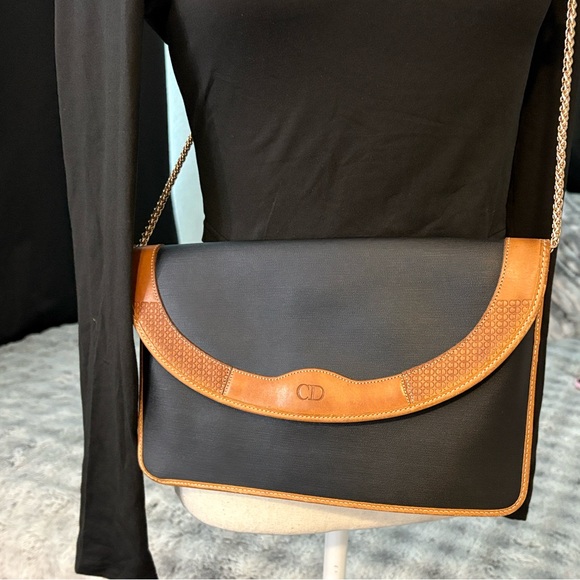 Dior Black and Tan Shoulder Bag - Picture 7 of 7